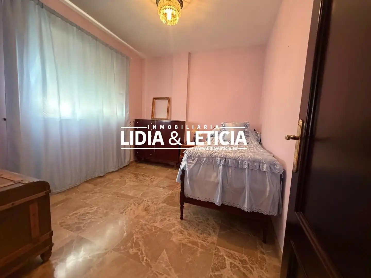 Dormitori de Casa adosada en venda en Alcalá de Guadaira