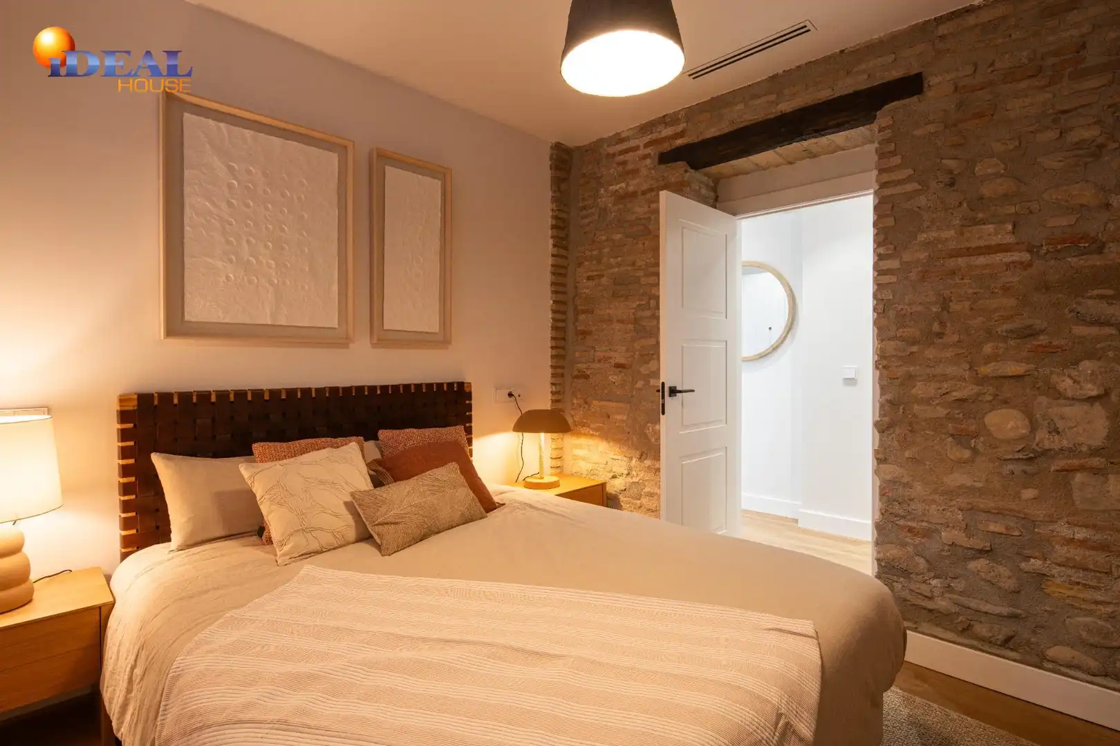 Bedroom of Flat for sale in Granada  with Air Conditioner