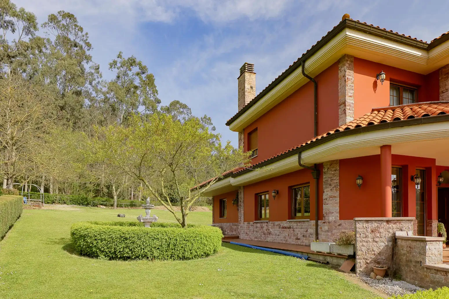 Vista exterior de Casa o chalet en venta en Gijón  con Calefacción, Parquet y Terraza