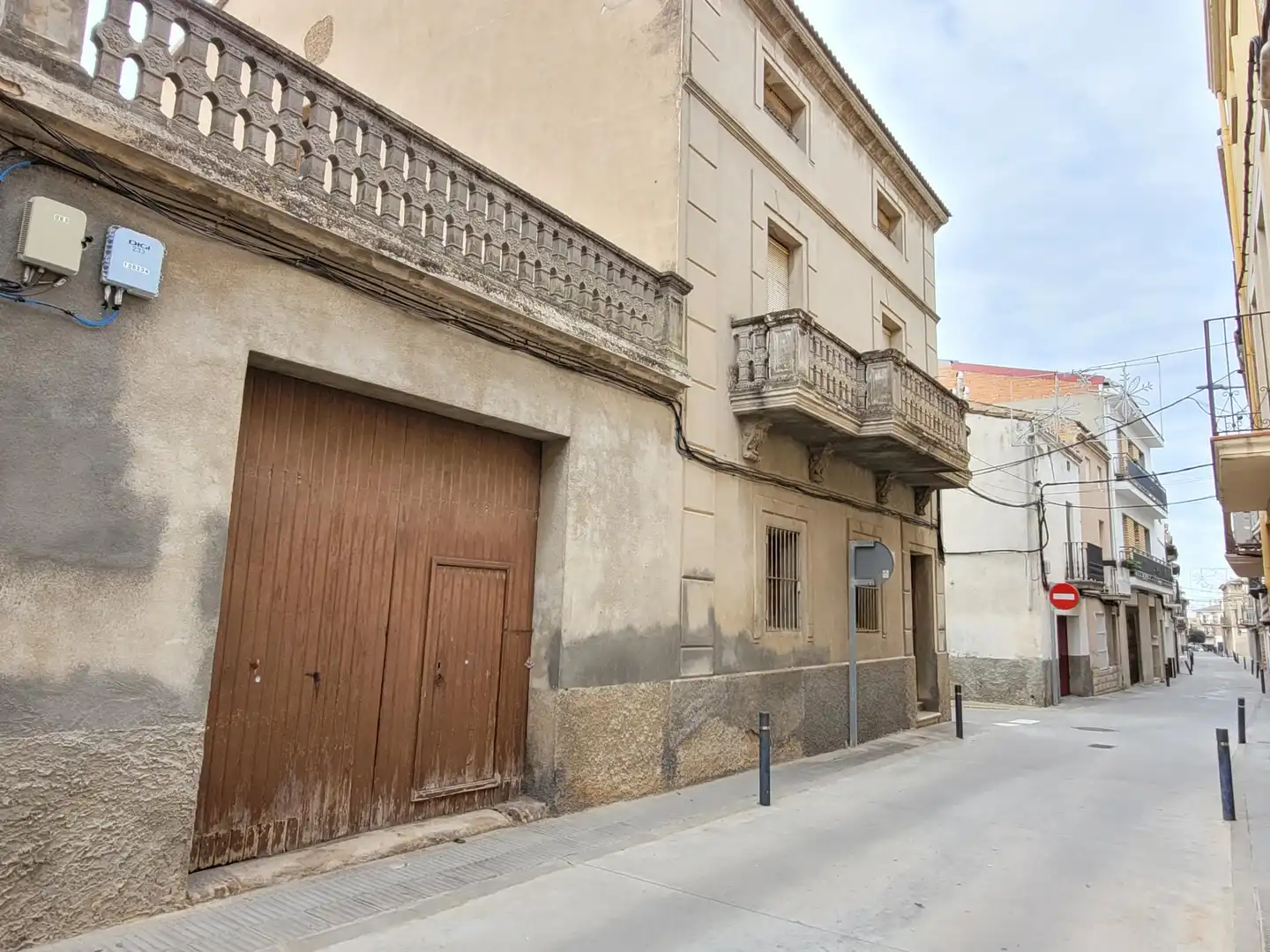 Vista exterior de Casa adosada en venda en El Palau d'Anglesola amb Calefacció i Jardí privat