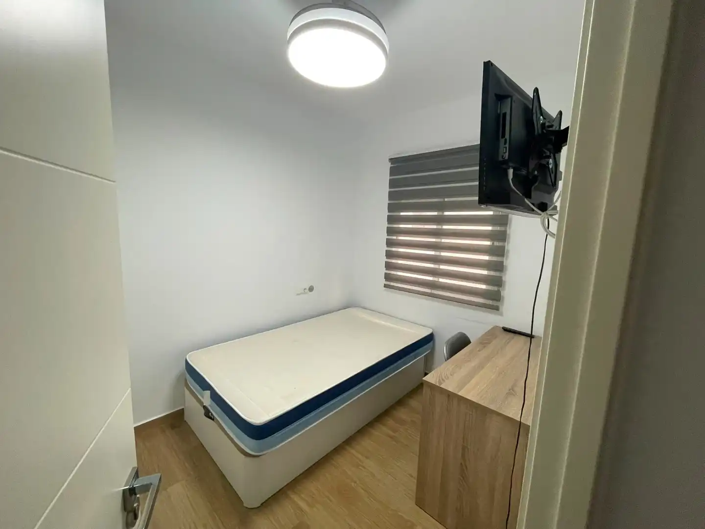 Dormitori de Pis de lloguer en Mérida amb Parquet, Moblat i Forn