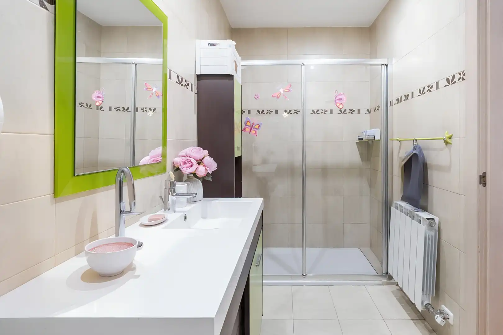 Bathroom of Flat for sale in Sant Cugat del Vallès  with Air Conditioner, Heating and Parquet flooring