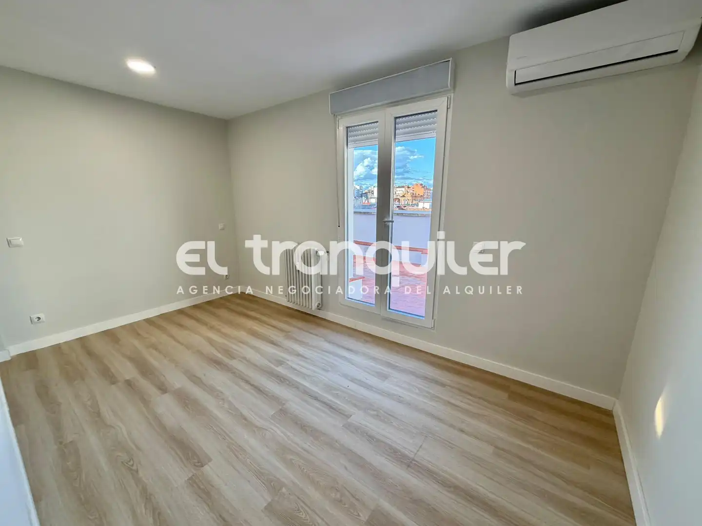 Schlafzimmer von Dachboden zur Miete in Tetuán