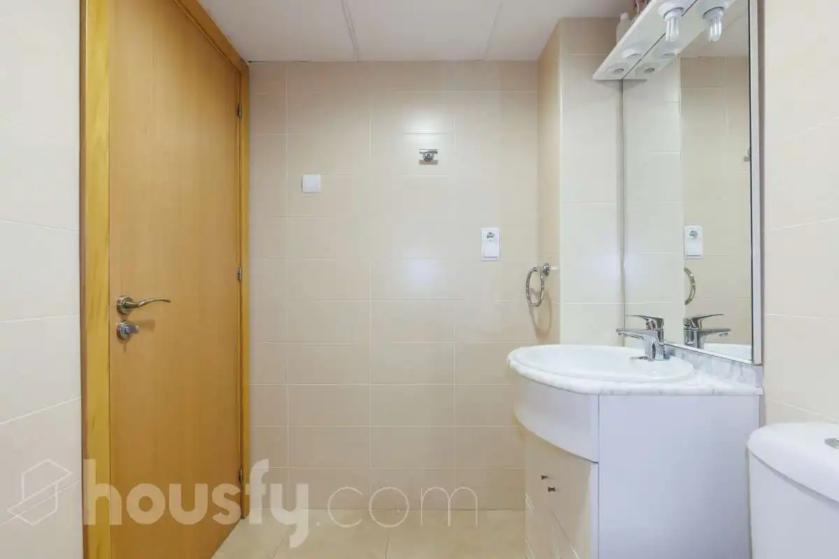 Bathroom of Flat for sale in Sant Jaume d'Enveja  with Storage room, Balcony and Community pool