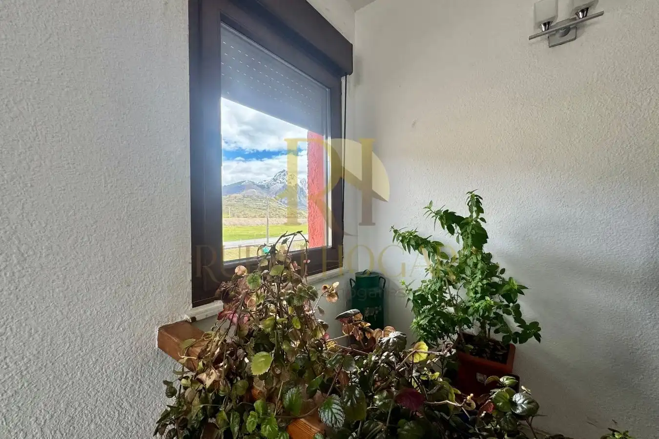 Balcony of Commercial properties for sale in Villamanín  with Heating, Terrace and Furnished