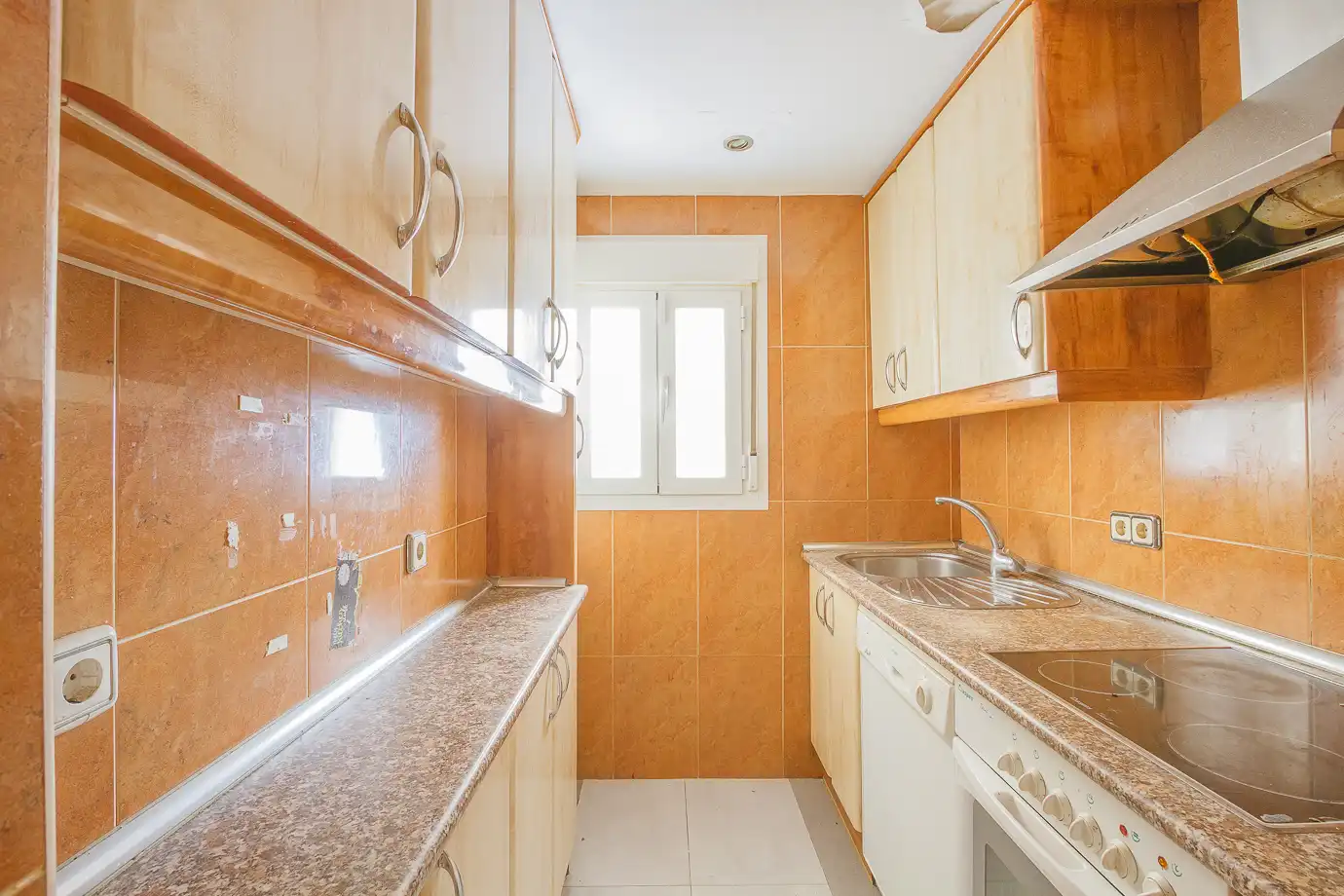 Kitchen of Flat for sale in Madrid  with Air Conditioner, Heating and Parquet flooring