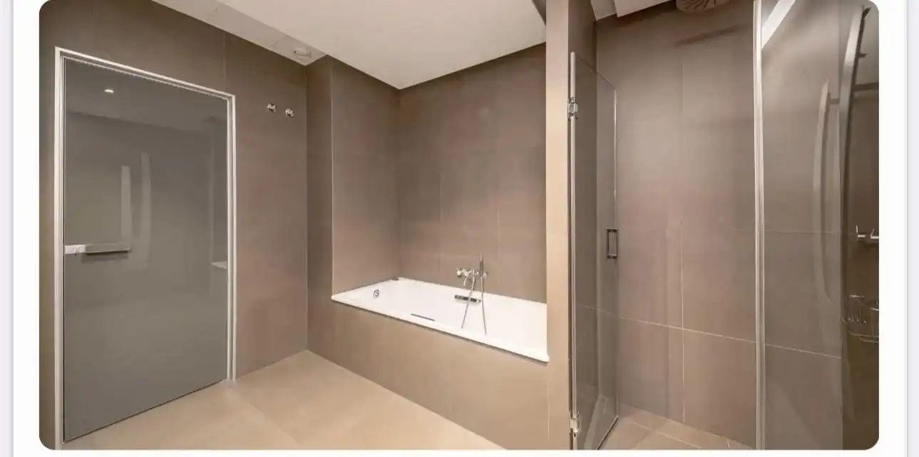 Baño de Dúplex en venta en Madrid con Aire acondicionado, Calefacción y Parquet