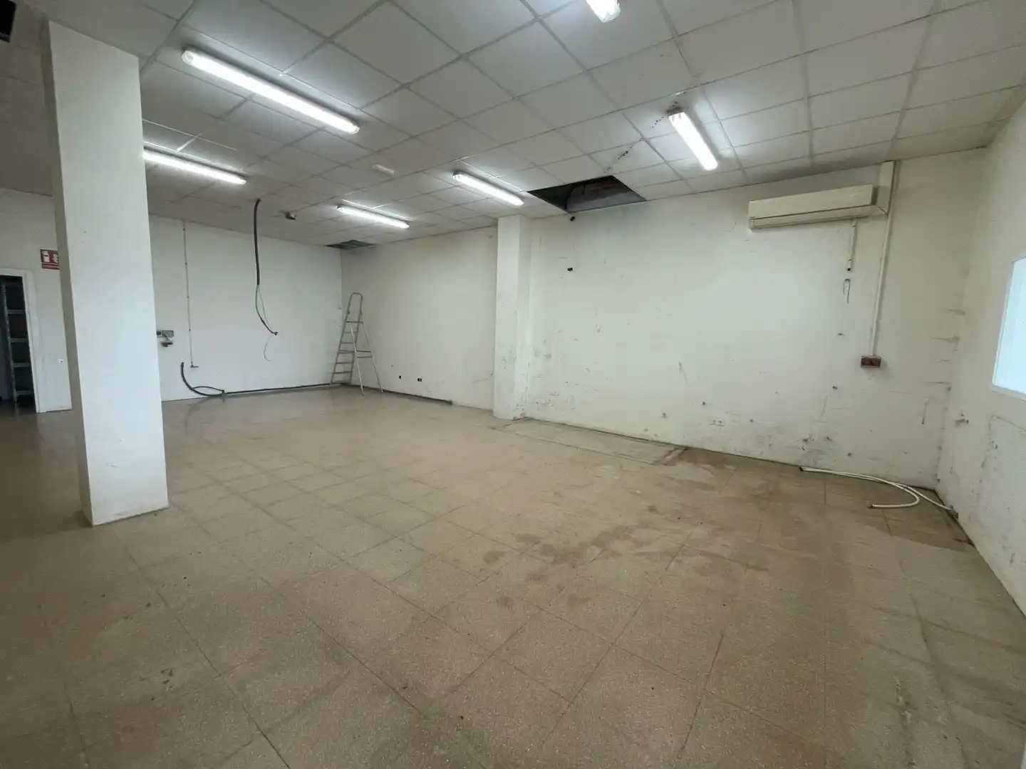 Business premises for sale in Tordera pueblo, imagen 8