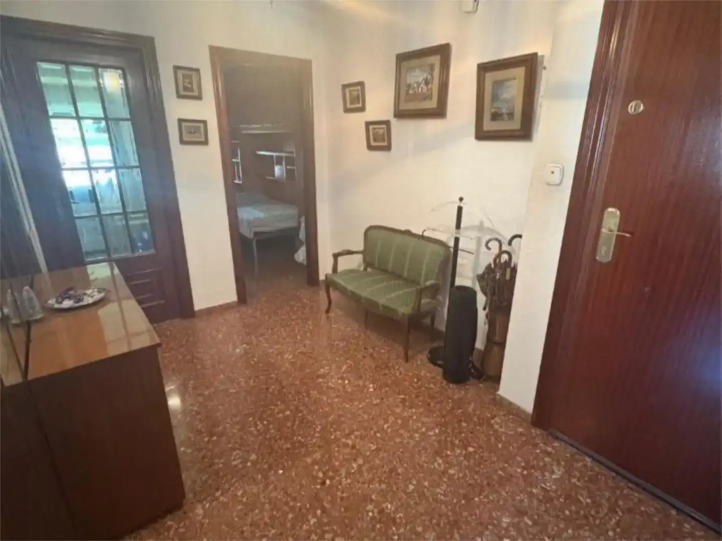 Wohnung zur Miete in  Valencia Capital mit Klimaanlage und Balkon
