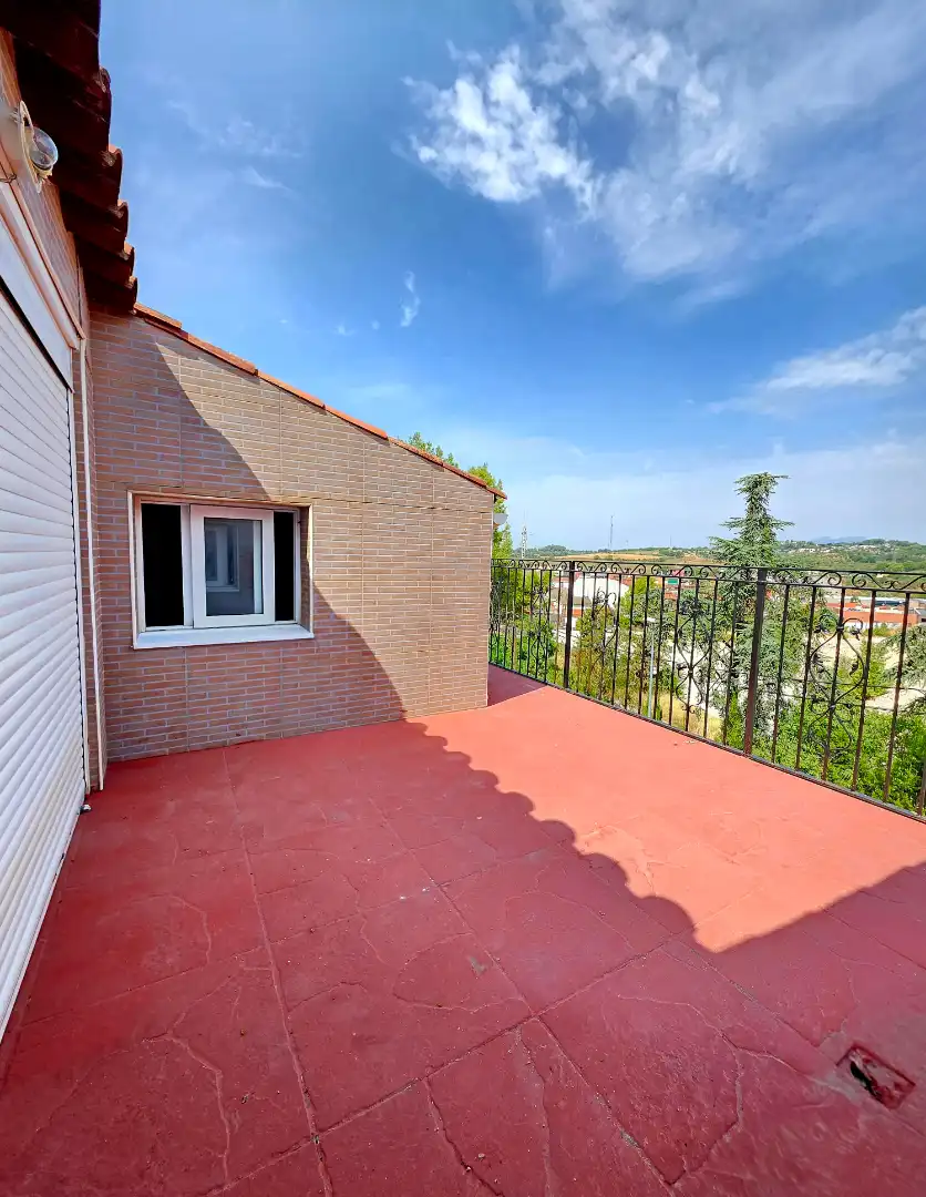 Terrassa de Àtic en venda en Rubí amb Terrassa i Forn
