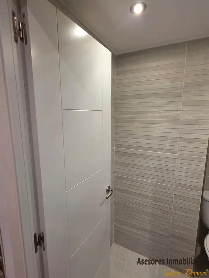 Badezimmer von Wohnung zum Verkauf in Madrid mit Klimaanlage, Heizung und Parkett