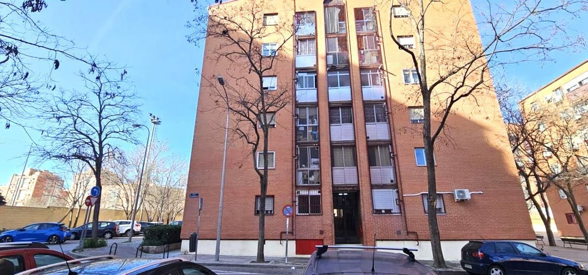 Exterior view of Planta baja for sale in  Madrid Capital  with Terrace