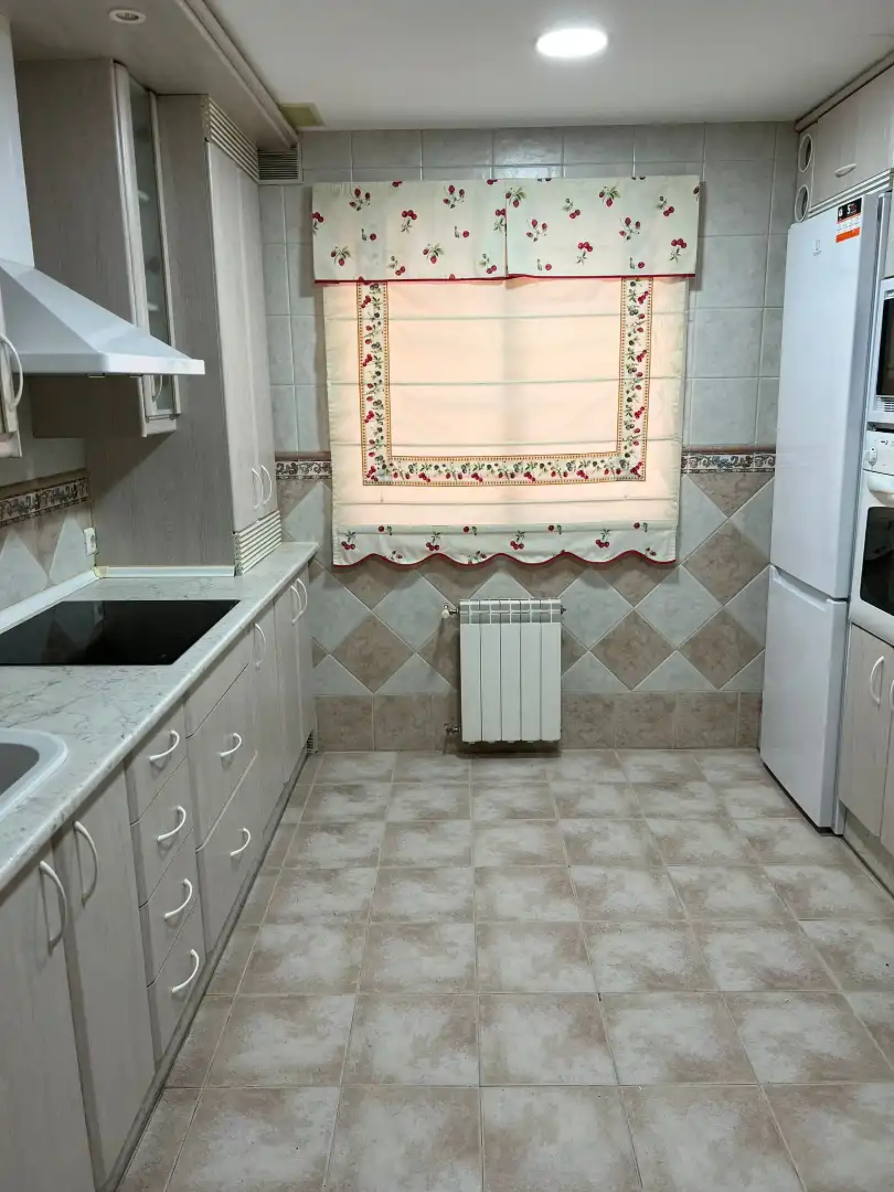 Duplexes for rent in Calle Sancho Panza, El Torreón - Los Ángeles - El Pilar