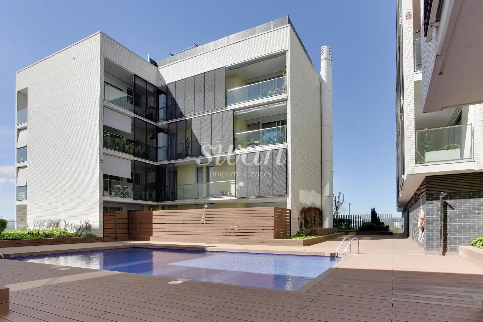 Exterior view of Flat for sale in Sant Cugat del Vallès  with Air Conditioner, Heating and Terrace