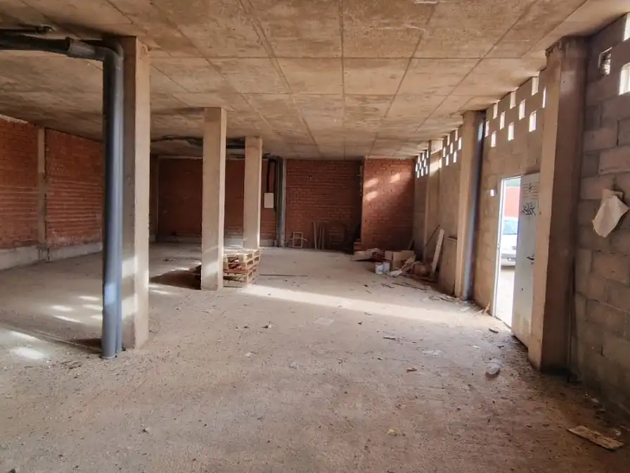 Business premises for sale in Calle Piedrala 0