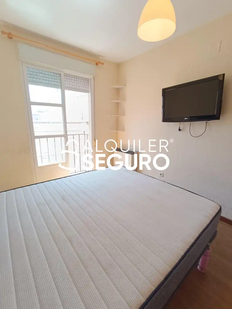 Bedroom of Flat for rent in Pinto  with Heating, Terrace and Furnished