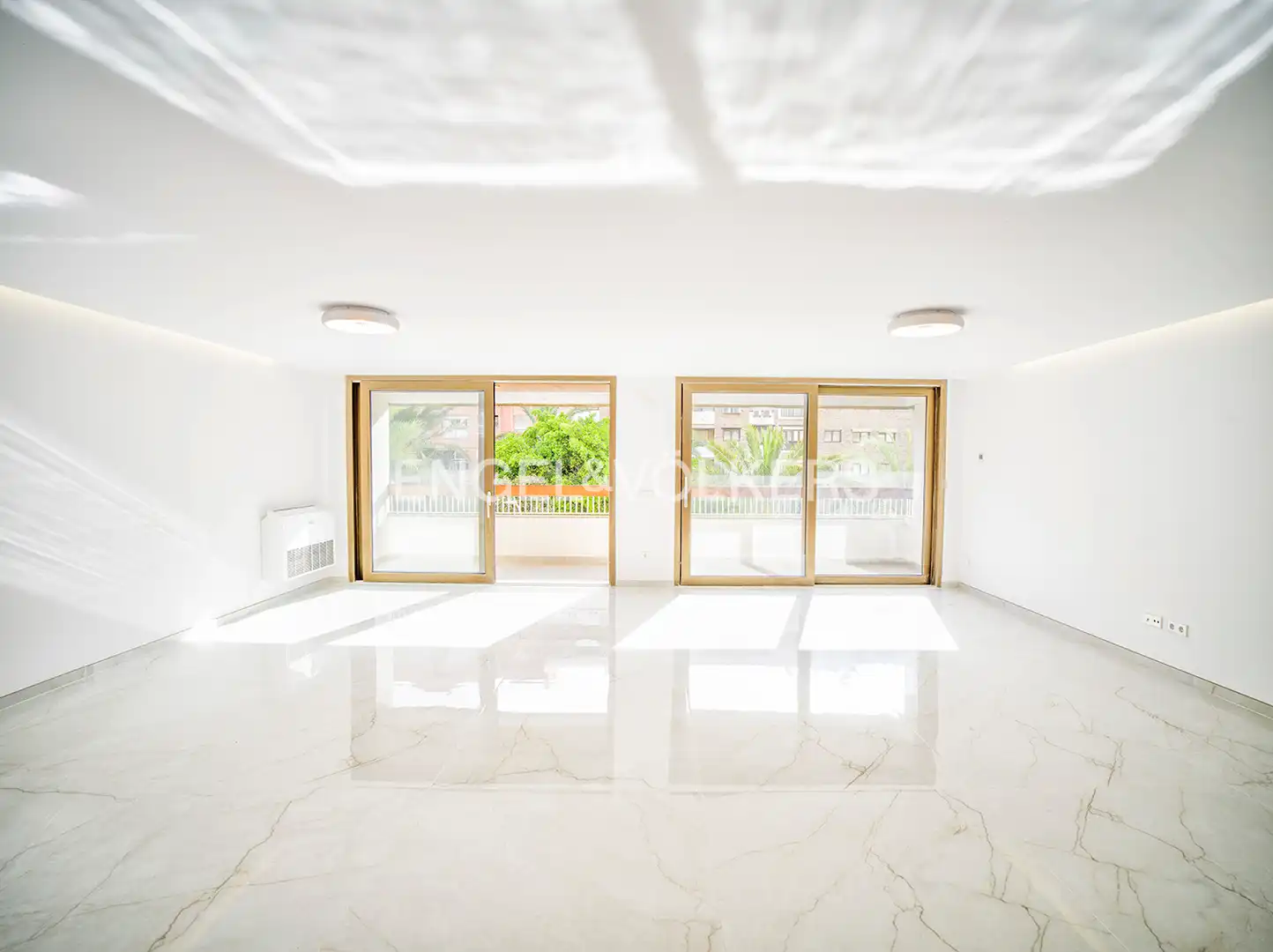 Piso en venta en Alicante / Alacant con Aire acondicionado, Calefacción y Terraza