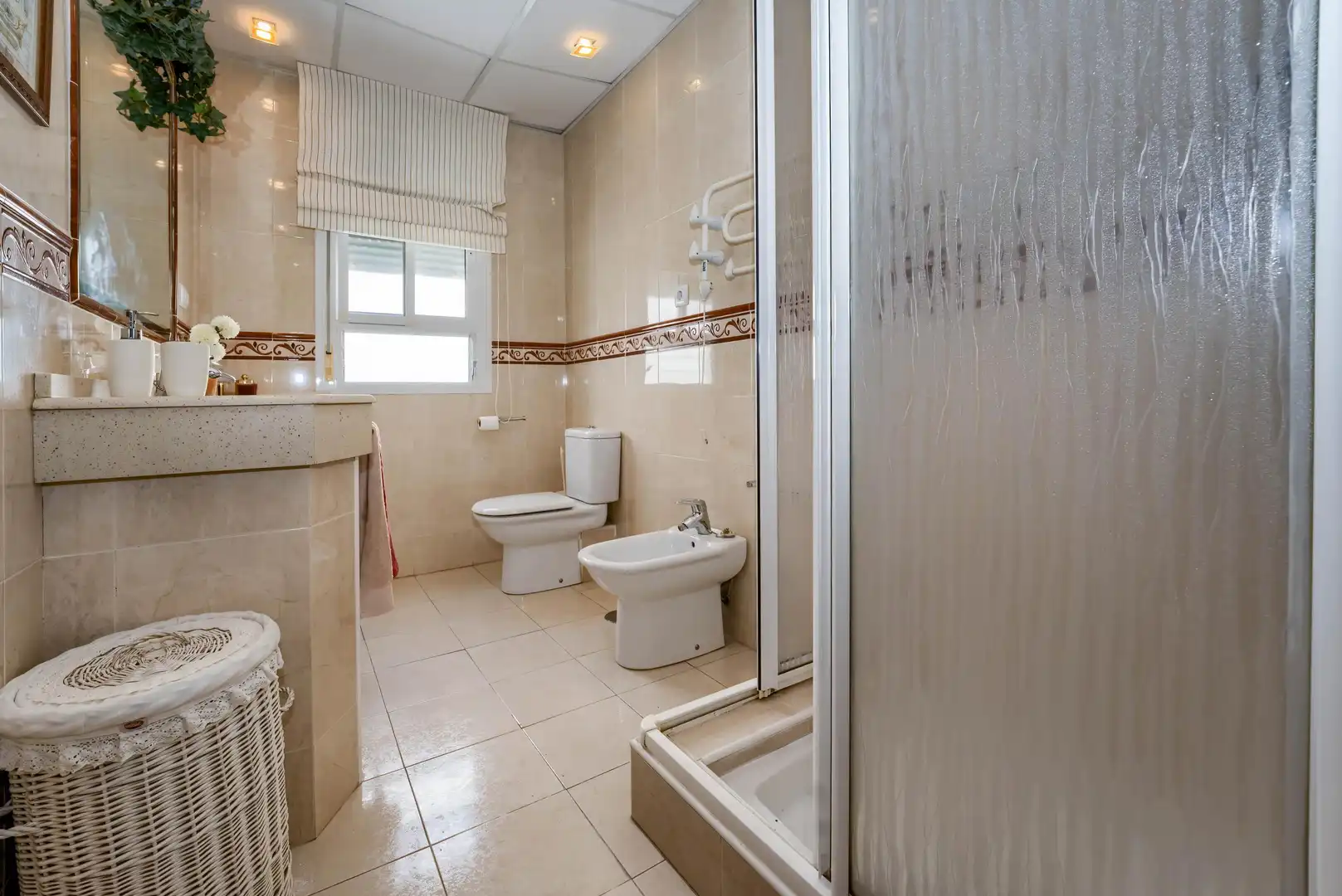 Baño de Apartamento en venta en Sevilla con Alarma