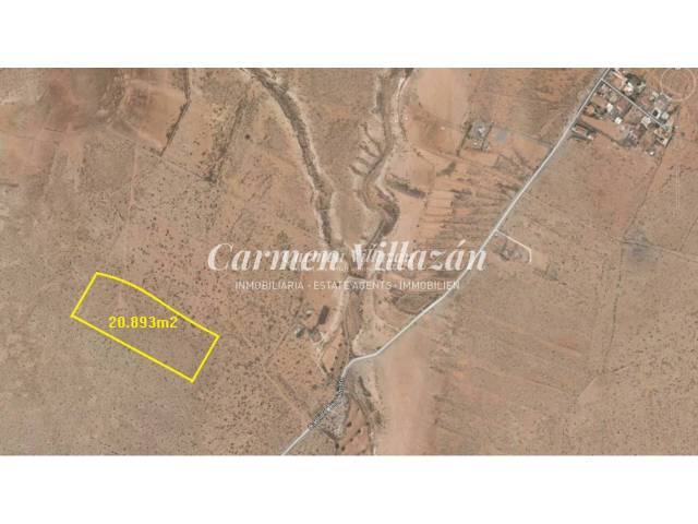 Terreno residencial en Venta en Lomo de Escaque en Valles de Ortega