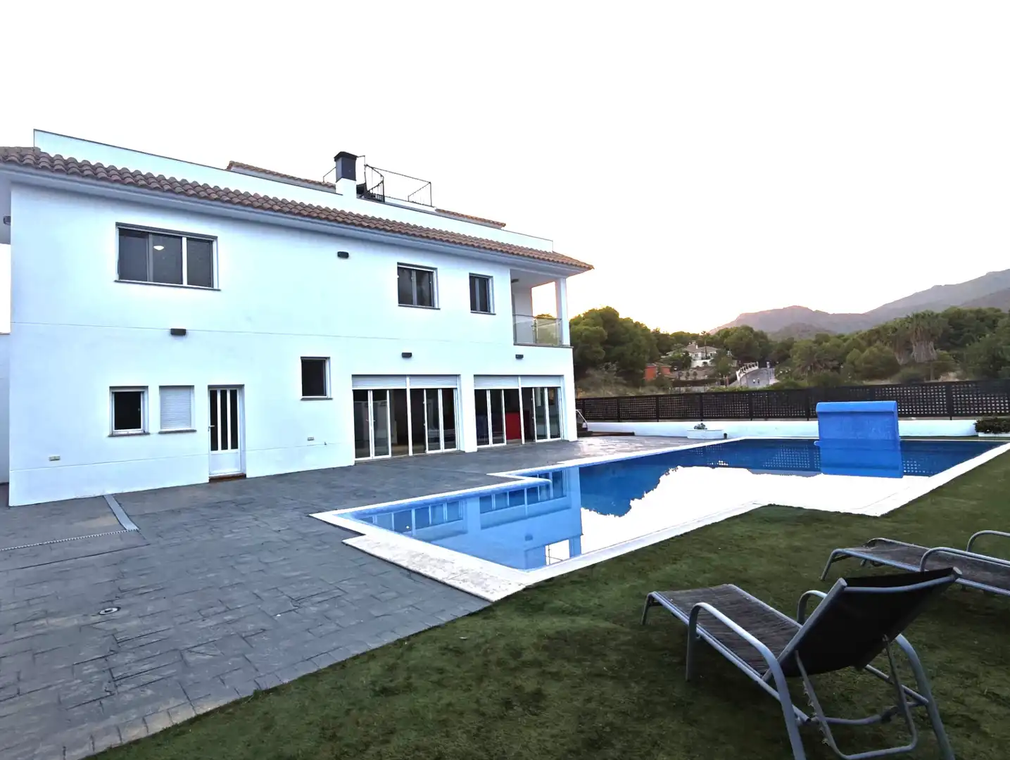Villa mit Terrasse zum Verkauf in Calle Córdoba 17