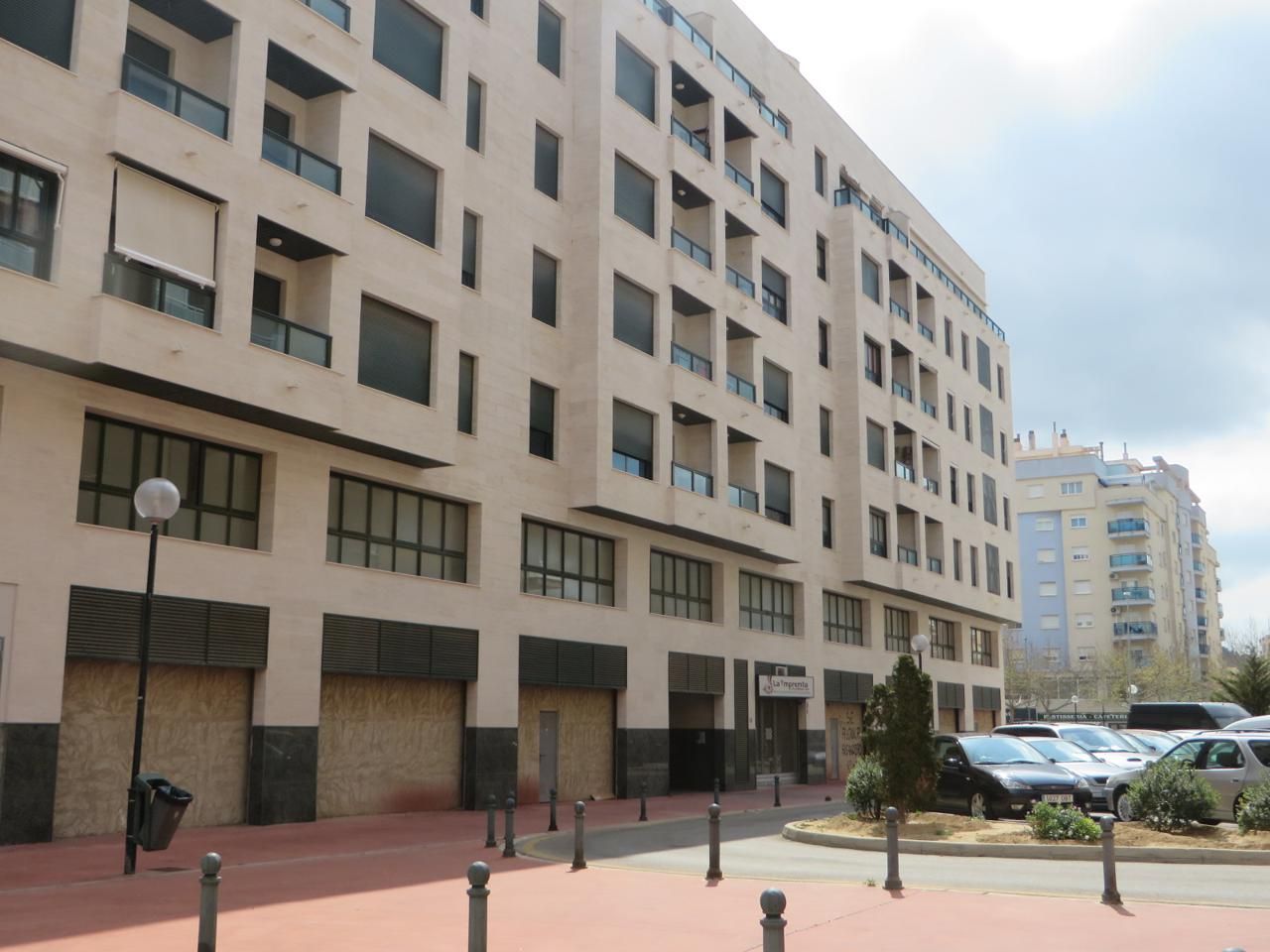 Exterior view of Garage to rent in Oliva