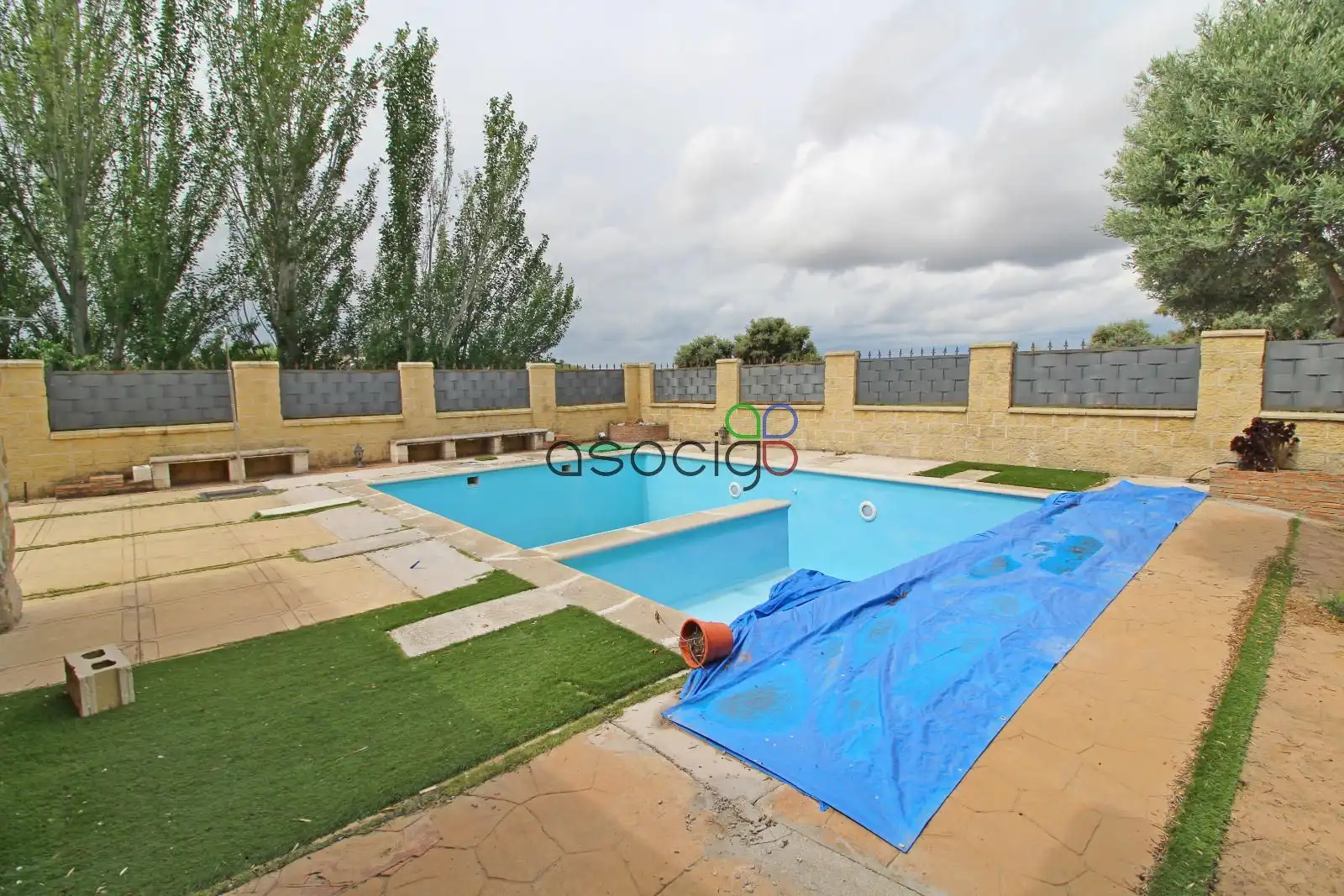 Piscina de Casa o chalet en venta en El Casar con Calefacción