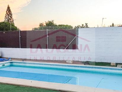 Swimming pool of House or chalet for sale in Chipiona  with Swimming Pool