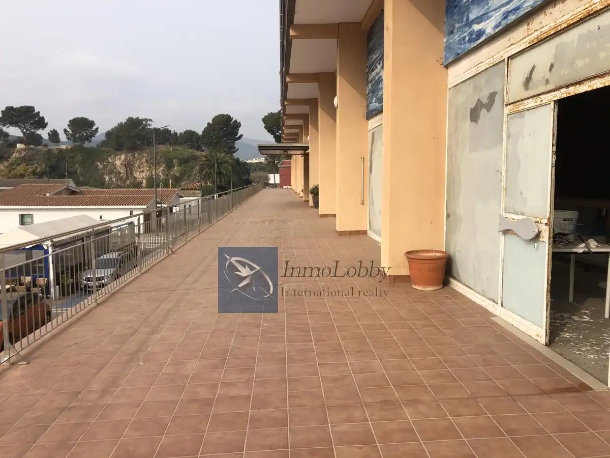Local en venta en Cristofol Colom, Centre