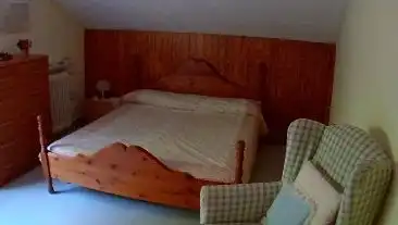 Dormitori de Casa o xalet en venda en Sant Just Desvern amb Aire condicionat, Calefacció i Jardí privat