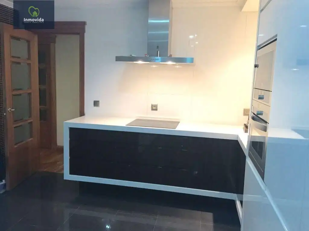 Piso con ascensor en venta en Centro, imagen 2