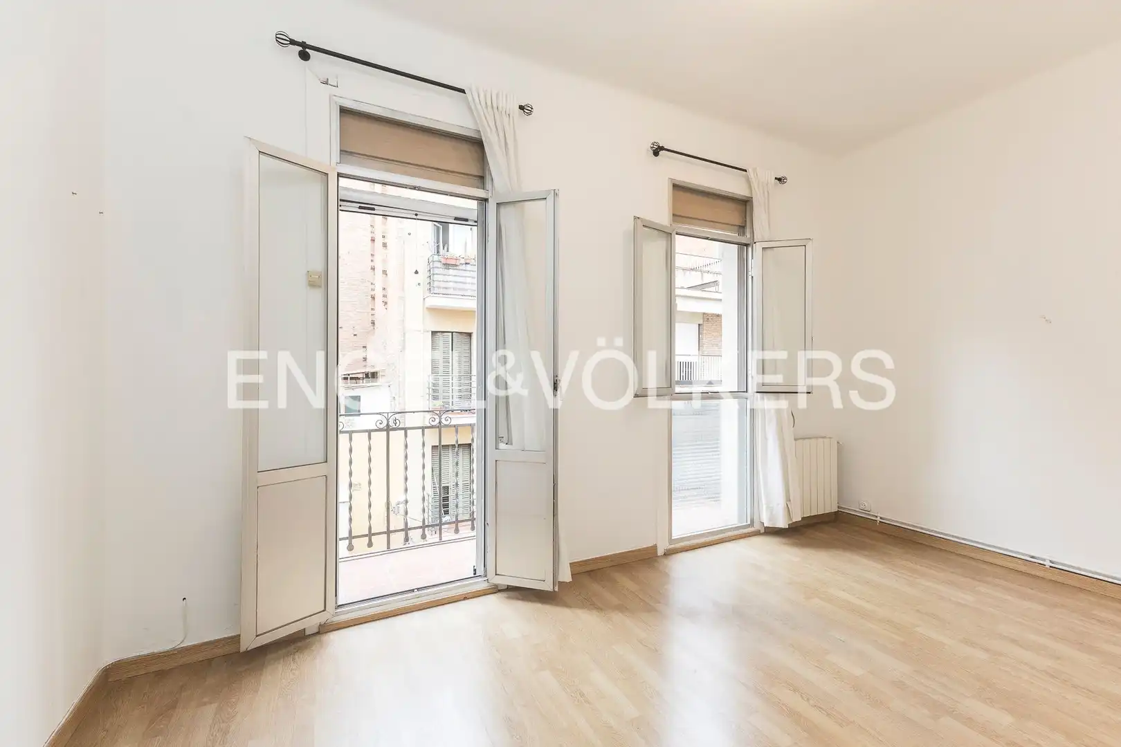 Appartamento con terrazza in vendita a Horta - Guinardó, imagen 2