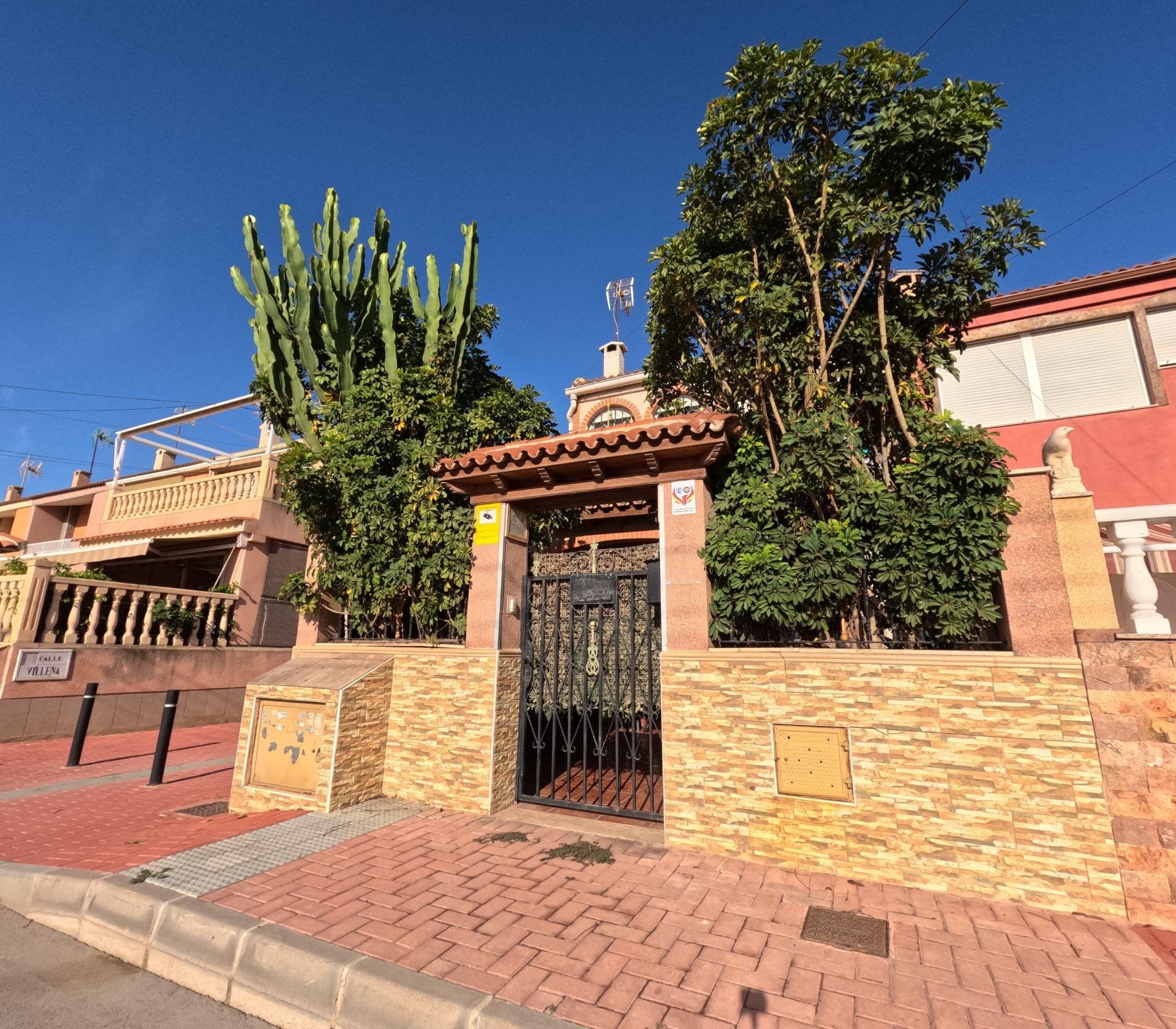Vista exterior de Finca rústica en venda en Torrevieja