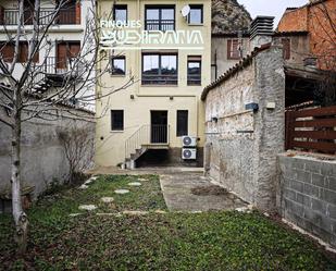 Vista exterior de Casa o xalet en venda en Castellfollit de Riubregós amb Aire condicionat, Calefacció i Jardí privat