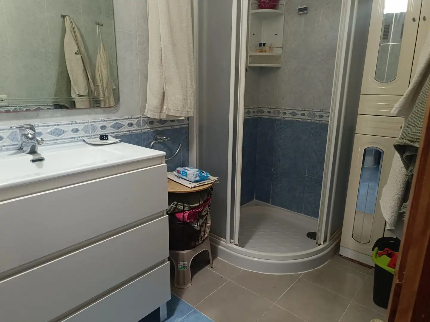 Bathroom of Apartments for rent in Almería  with Heating, Terrace and Furnished