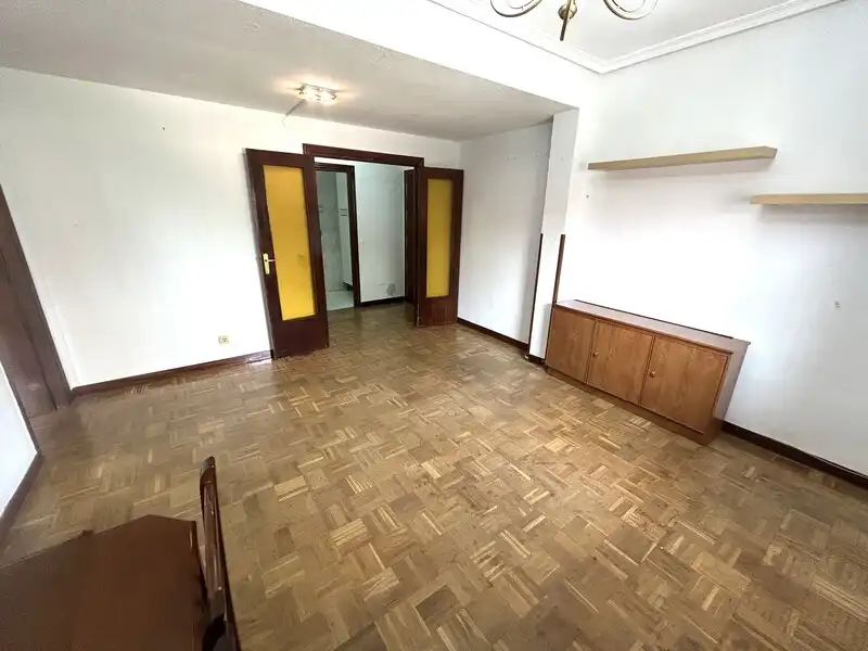 Sala d'estar de Pis en venda en Madrid amb Calefacció i Piscina