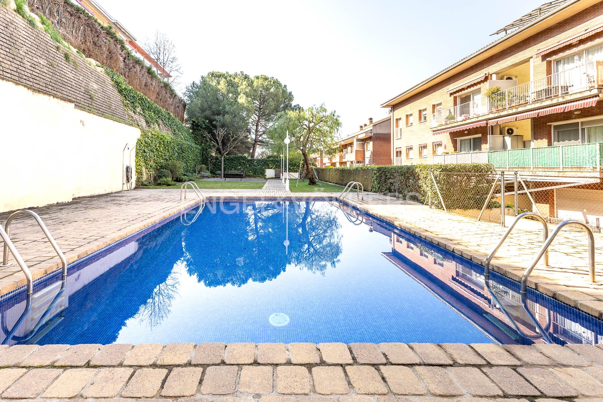 Swimming pool of Apartment for sale in Granollers  with Air Conditioner, Heating and Private garden