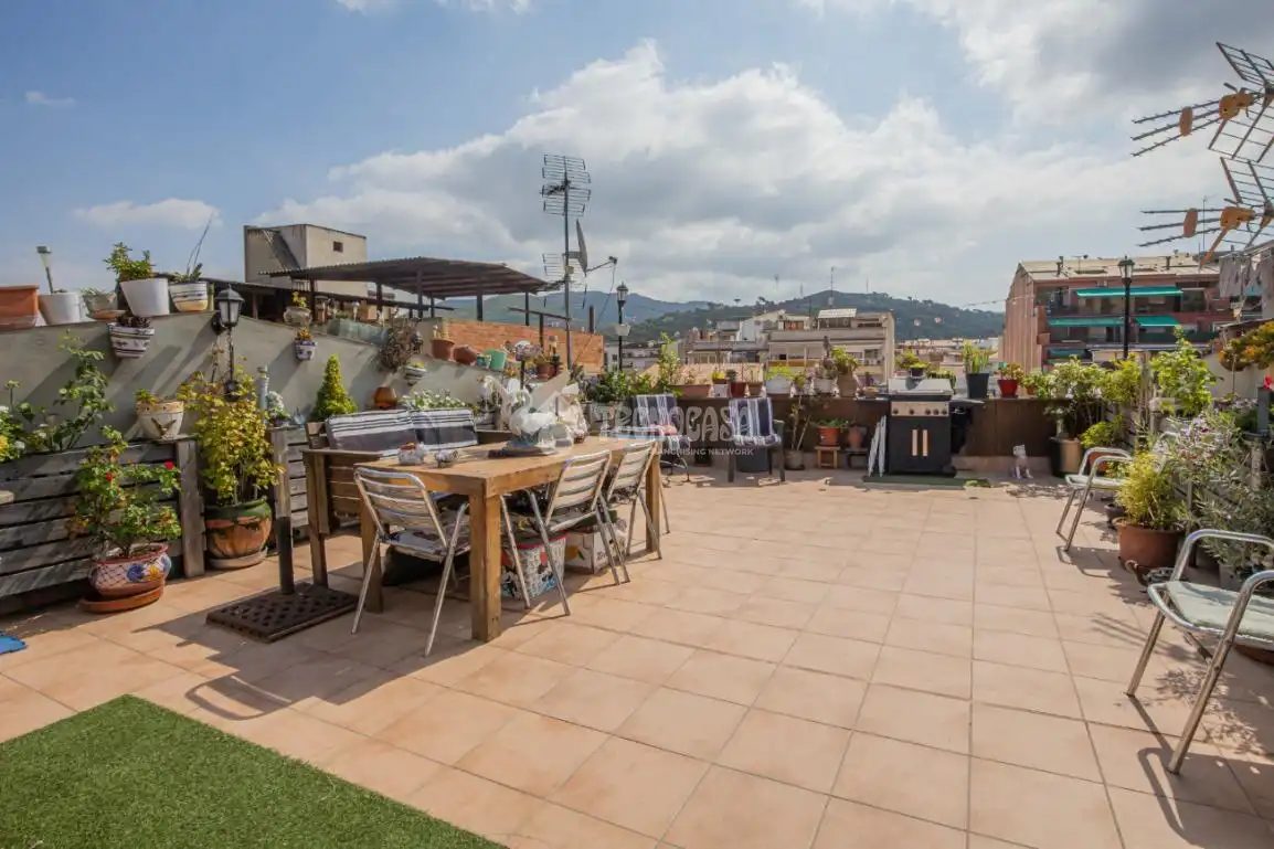 Terraza de Piso en venta en Montcada i Reixac con Terraza