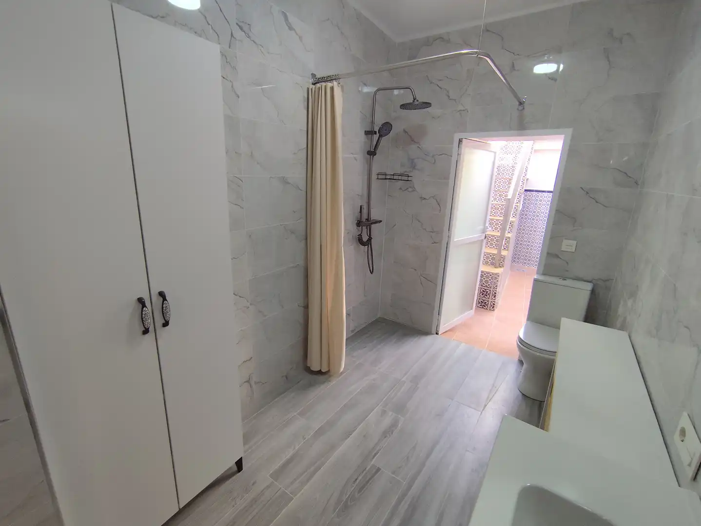 Baño de Piso de alquiler en Úbeda con Amueblado, Horno y Lavadora