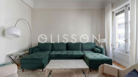 Foto 3 de Piso en venta en Almagro, Madrid Capital