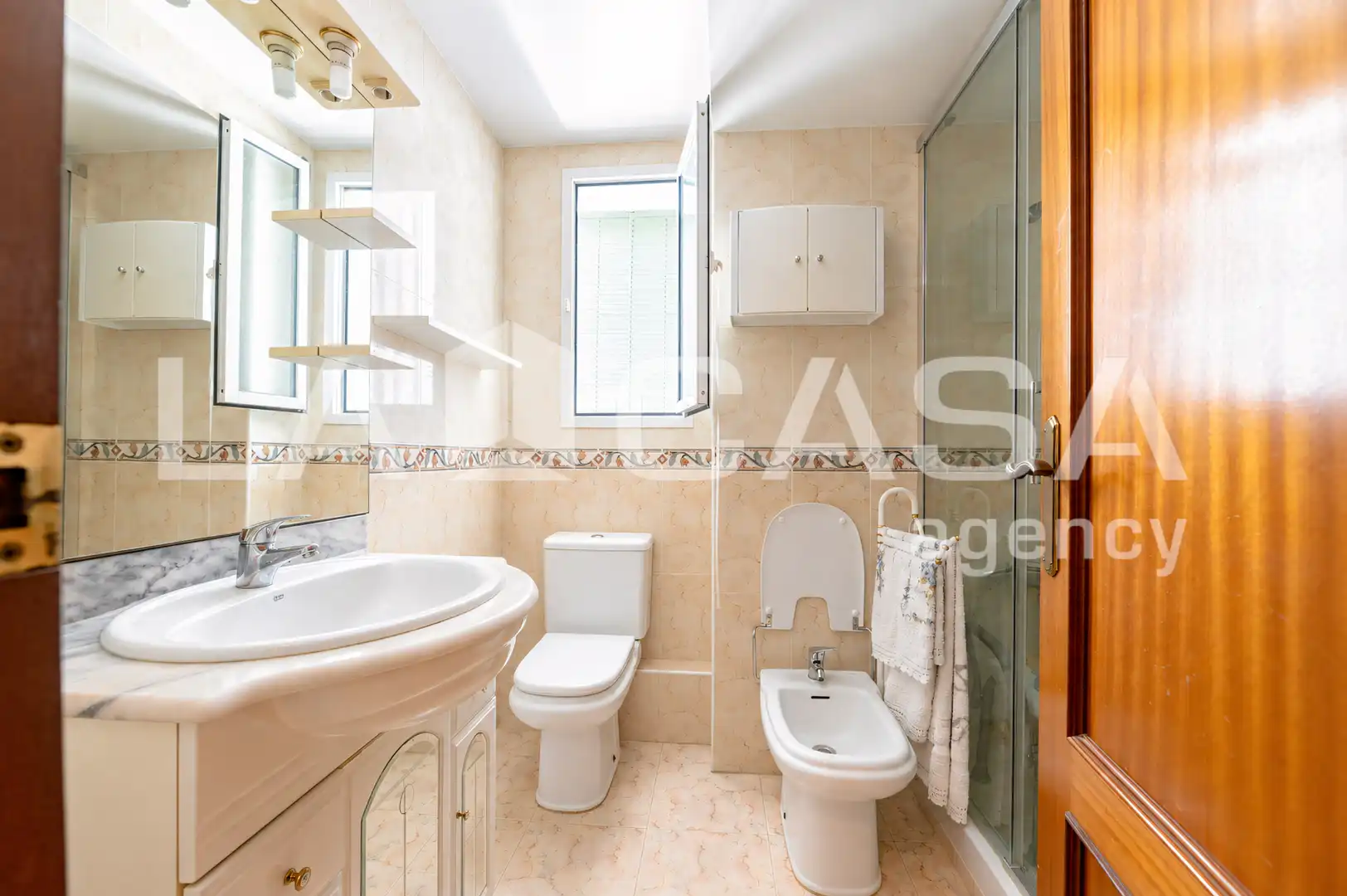 Bathroom of Flat for sale in Valencia  with Balcony