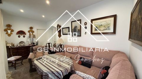 Foto 2 de Piso en venta en El Carmen - La Barrera, Lucena