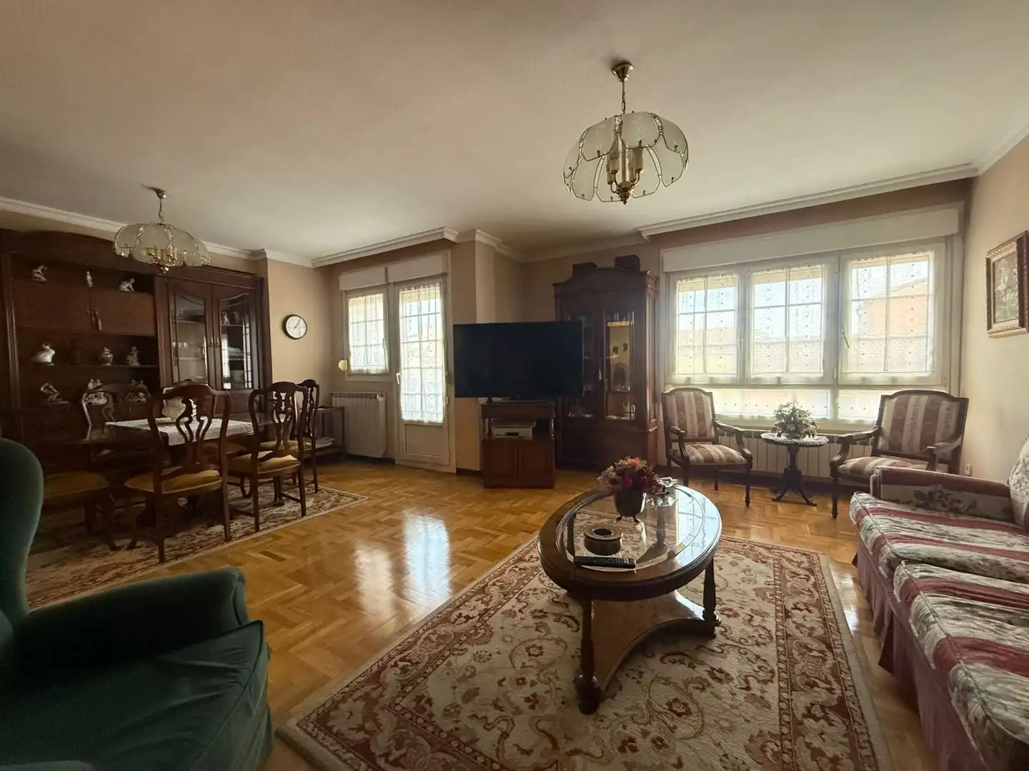 Sala de estar de Piso en venta en Gijón  con Calefacción, Trastero y Balcón