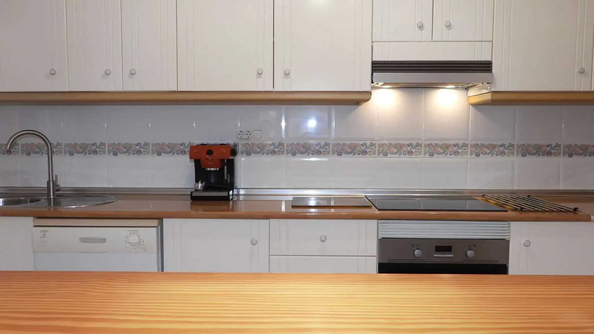 Cocina de Piso en venta en La Manga del Mar Menor con Calefacción, Terraza y Amueblado