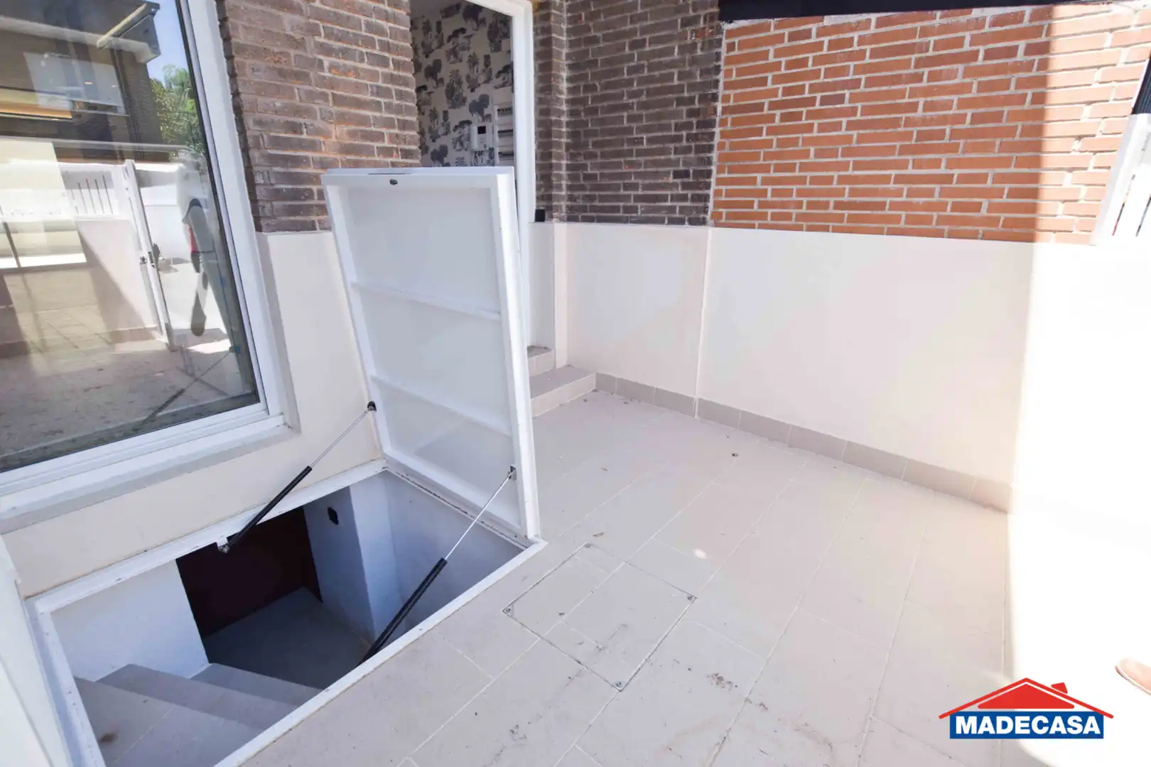 Terrassa de Casa adosada en venda en Pozuelo de Alarcón amb Aire condicionat, Calefacció i Jardí privat