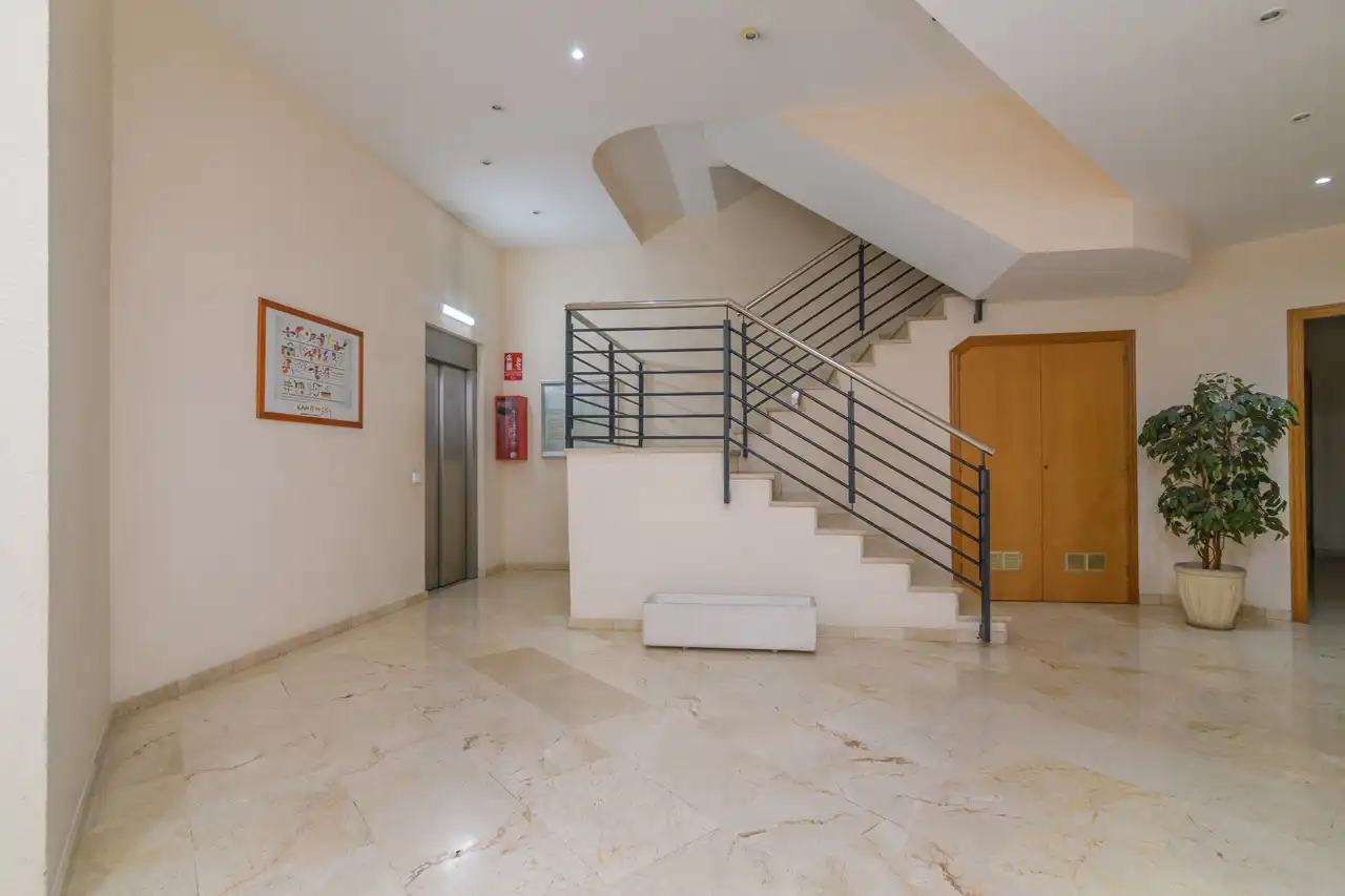 Wohnung zum Verkauf in Gavà mit Klimaanlage, Heizung und Balkon