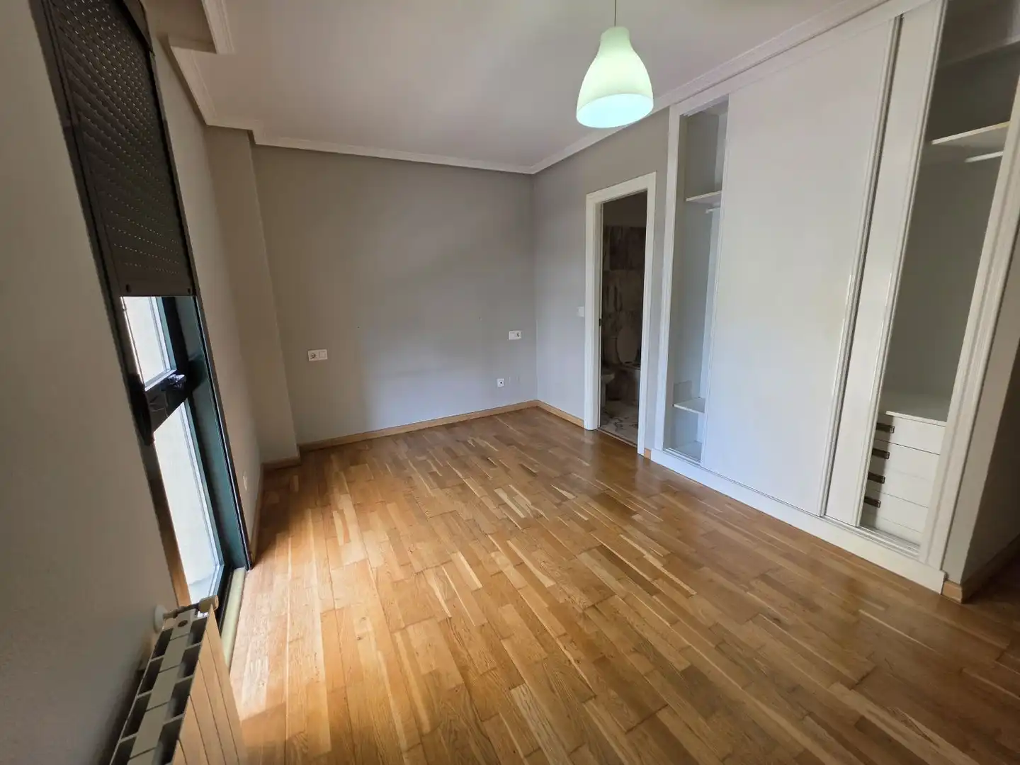 Habitación de Piso de alquiler en A Coruña Capital  con Calefacción