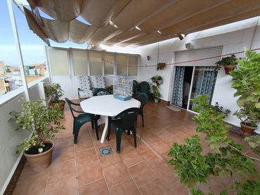 Penthouse with lift for sale in Maracena
