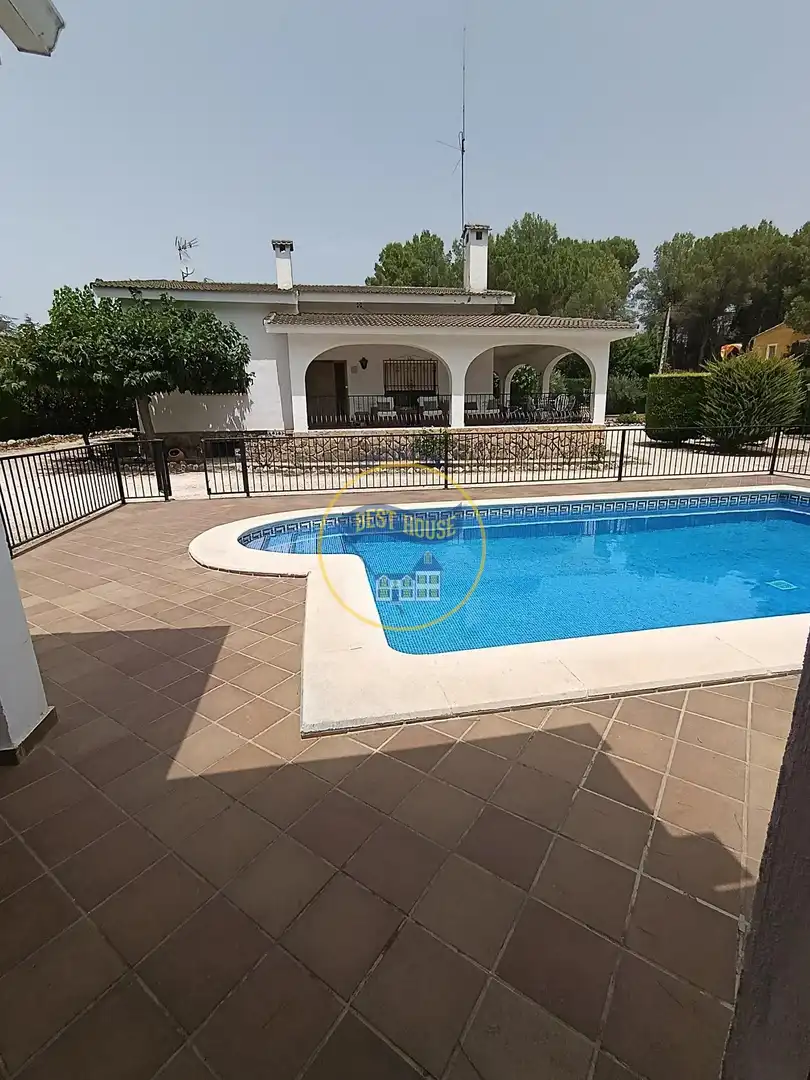 Piscina de Casa o xalet en venda en Ontinyent amb Aire condicionat, Calefacció i Jardí privat