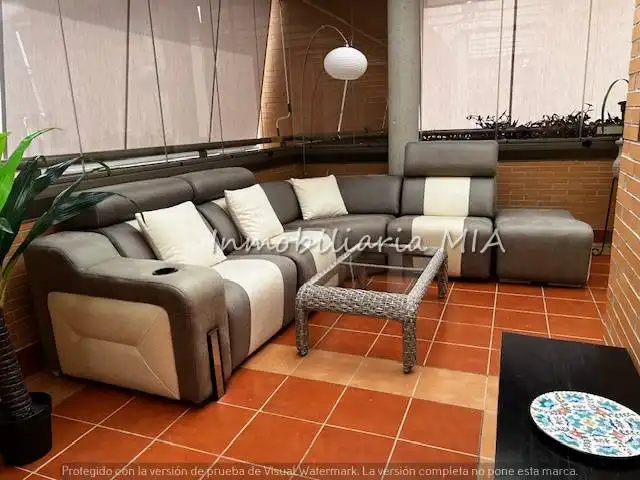 Wohnzimmer von Dachboden zum Verkauf in Torremolinos mit Heizung, Terrasse und Abstellraum