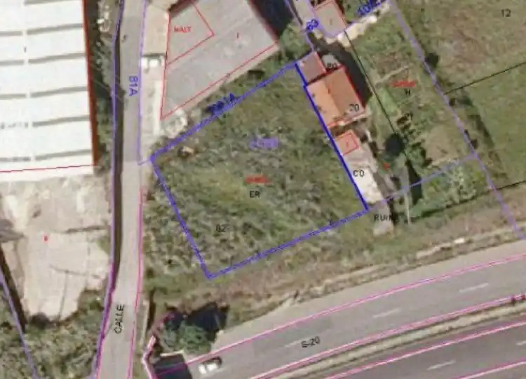 Terreny industrial en venda en Santander